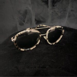 Kendall and Kylie sunglasses